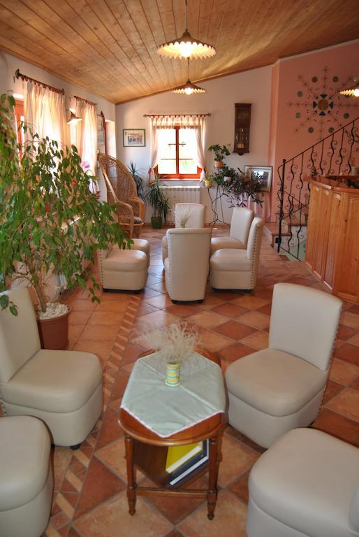 Tourist Farm Dujceva Domacija Villa Vremski Britof Bagian luar foto