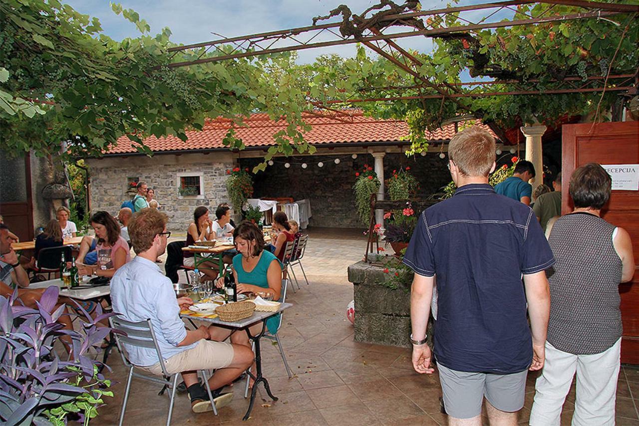 Tourist Farm Dujceva Domacija Villa Vremski Britof Bagian luar foto